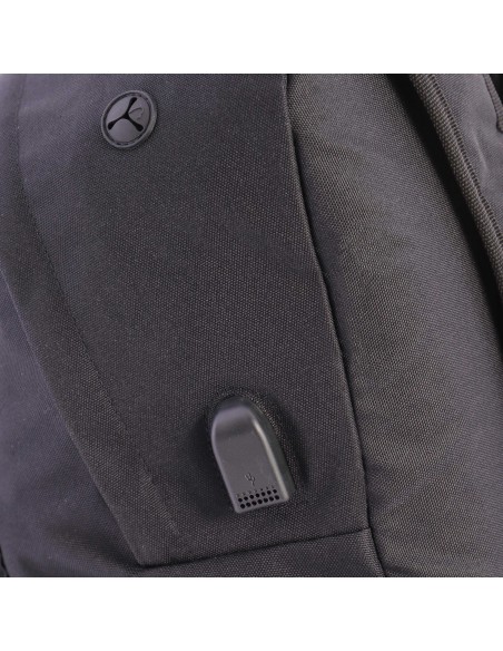 Mochila para hombre ROUTE 66 Marc de nylon negro con cremallera