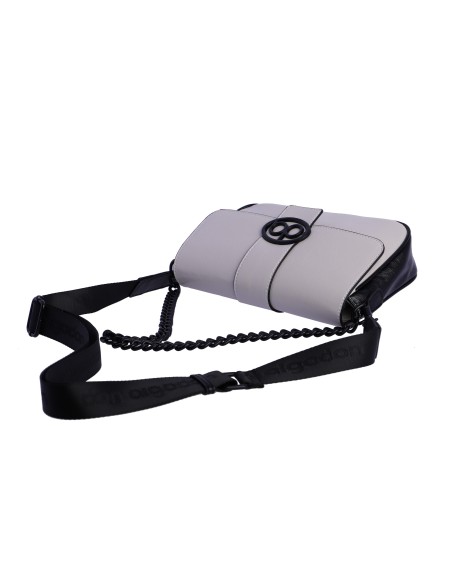 Bolso bandolera con solapa para mujer DON ALGODON Messina en piel sintética y con el logotipo troquelado en metal.