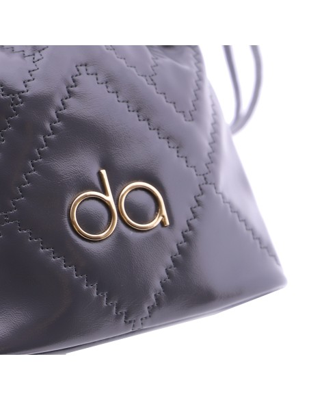Bolso bandolera limosnera con pespunte decorativo en zigzag en piel sintética de mujer DON ALGODON Ferrara logo en metal.